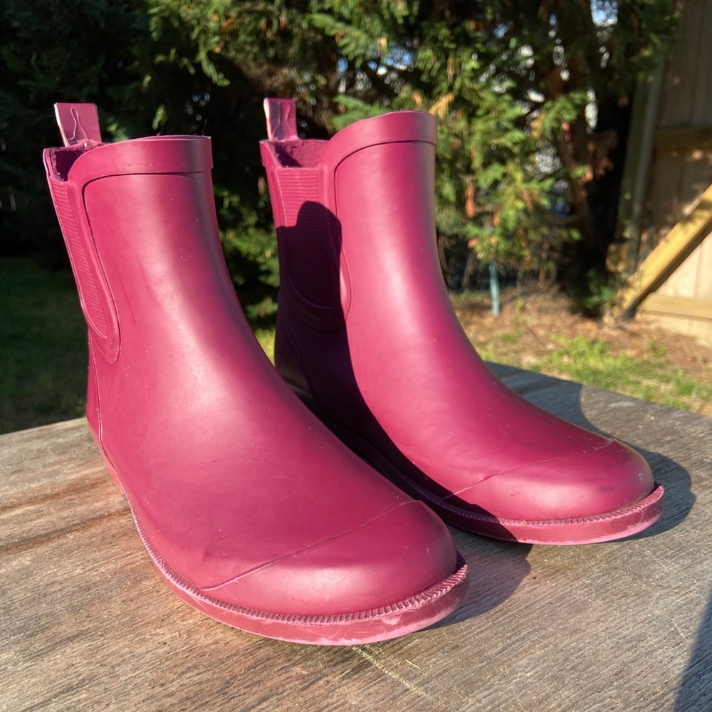 Red Ankle Rainboot bootie